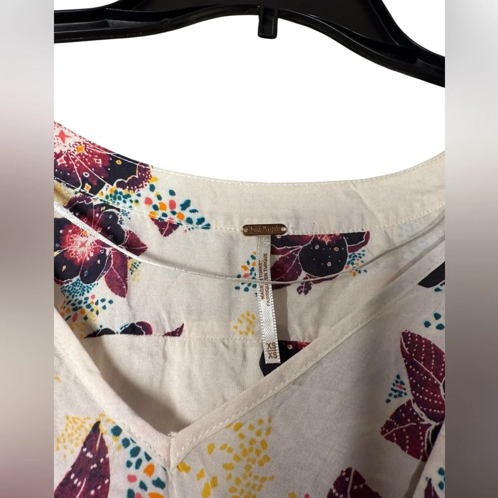 Free People Women’s Tuscan Dreams Tunic Floral Tie Sleeve V-Neck‎ Top